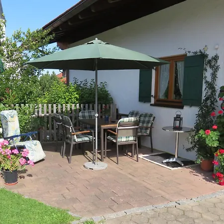 Haus Benedikt - Koenigscard-gastgeber * Saulgrub